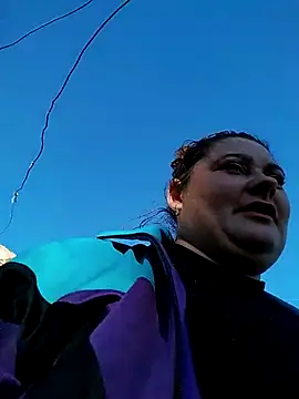 Snapshot of Flacara100 chatting on 12.16.25 Flacara100 online show from 12.16.25