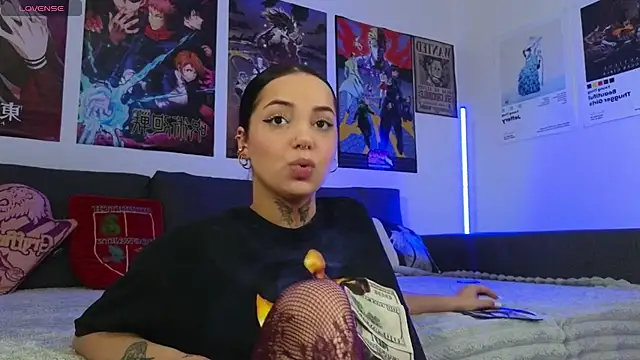 KiraQuinn1 online show from 09.29.25