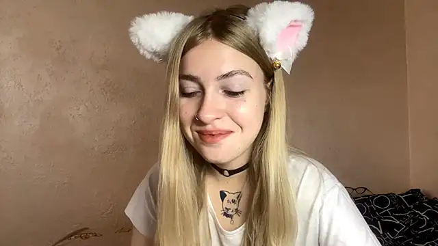 LanaNoir online show from 10.15.25