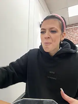 EmmaStarkk online show from 09.28.25