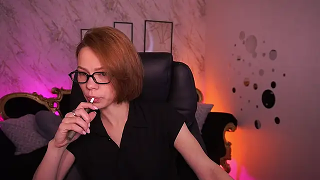 ShyySiren online show from 05.03.26