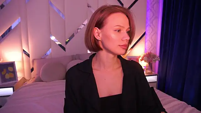 ShyySiren online show from 05.12.26