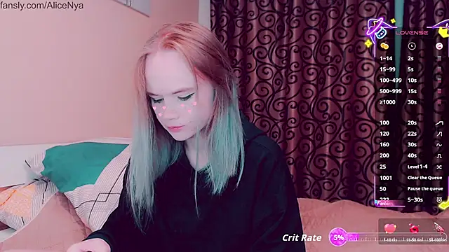 Snapshot of AliceNya_cute chatting on 10.06.25 AliceNya cute online show from 10.06.25