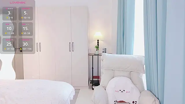 schoolgirl-nurse online show from 12.14.25