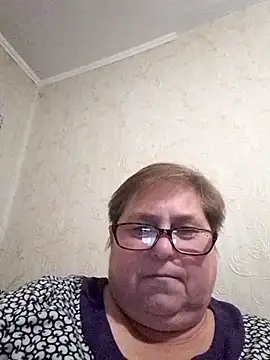 Snapshot of Nikusya-51 chatting on 11.15.25 Nikusya-51 online show from 11.15.25