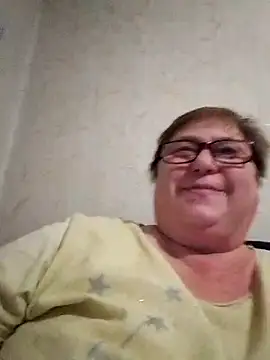 Snapshot of Nikusya-51 chatting on 11.18.25 Nikusya-51 online show from 11.18.25