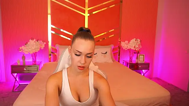 SweetAngellic online show from 09.15.25