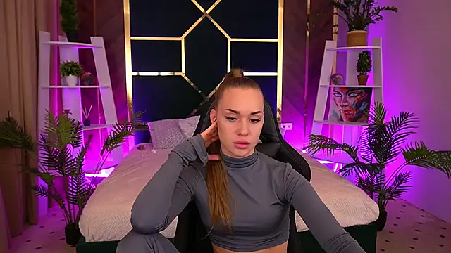 SweetAngellic online show from 10.18.25