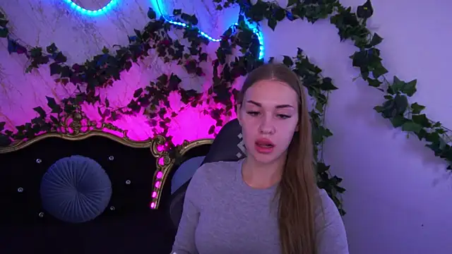 SweetAngellic online show from 10.26.25