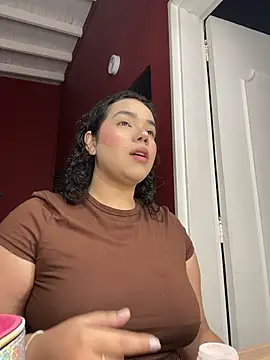 krisstenSantos online show from 10.16.25