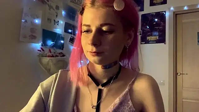 PinkVampire online show from 09.17.25