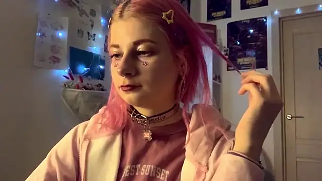 PinkVampire online show from 09.23.25