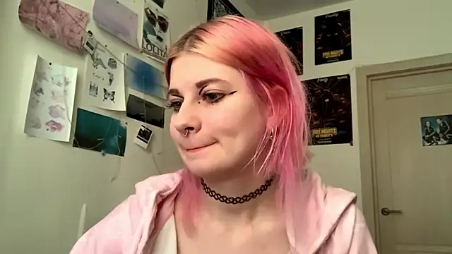 PinkVampire online show from 10.04.25