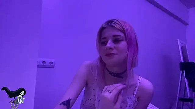 PinkVampire online show from 10.26.25