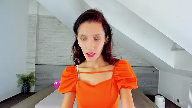 skinnystar  online show from 10.15.25