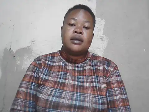 Snapshot of Bustyass93 chatting on 11.17.25 Bustyass93 online show from 11.17.25