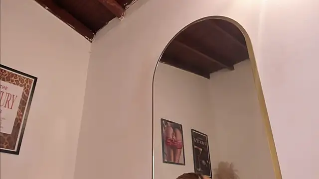 Sofi glow online show from 01.05.26