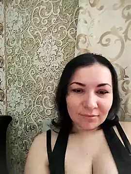 Snapshot of Mia24Blove chatting on 02.13.26 Mia24Blove online show from 02.13.26