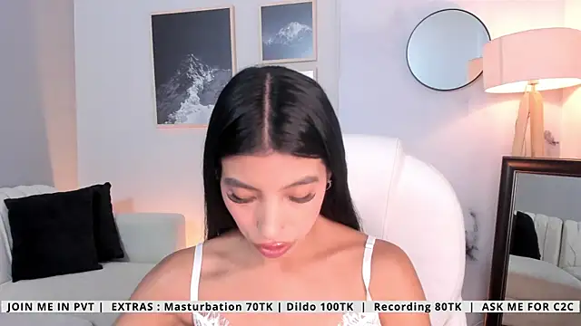 Tiffany Low online show from 05.06.26
