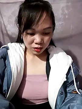 Snapshot of Tary_toot chatting on 11.18.25 Tary toot online show from 11.18.25