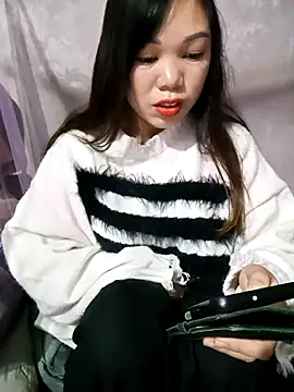 Snapshot of Tary_toot chatting on 12.03.25 Tary toot online show from 12.03.25