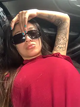 Snapshot of MiQeilaSweet chatting on 10.19.25 MiQeilaSweet online show from 10.19.25