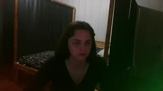 Snapshot of EthelsLover chatting on 06.01.26 EthelsLover online show from 06.01.26