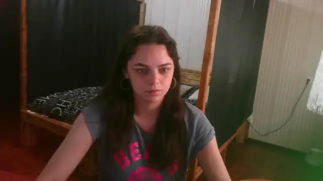 Snapshot of EthelsLover chatting on 06.12.26 EthelsLover online show from 06.12.26