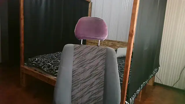 Snapshot of EthelsLover chatting on 06.23.26 EthelsLover online show from 06.23.26