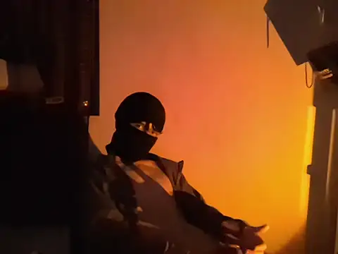 hotttboyyy18 online show from 02.04.26