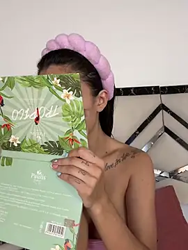 MiaKane99 online show from 11.01.25