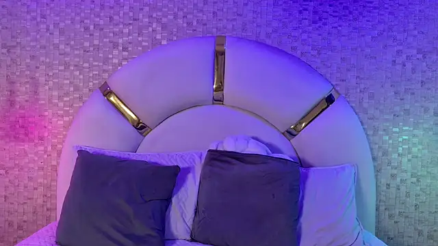 paulina cano online show from 09.18.25