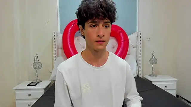 Xam Collen online show from 11.26.25