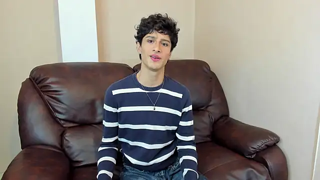 Xam Collen online show from 12.22.25