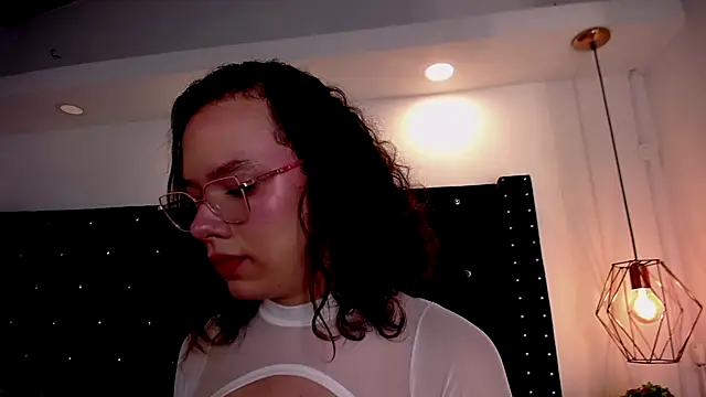 Snapshot of bycandy_ chatting on 09.25.25 bycandy online show from 09.25.25