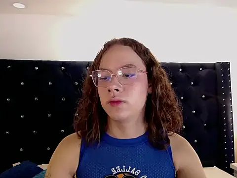 Snapshot of bycandy_ chatting on 10.01.25 bycandy online show from 10.01.25