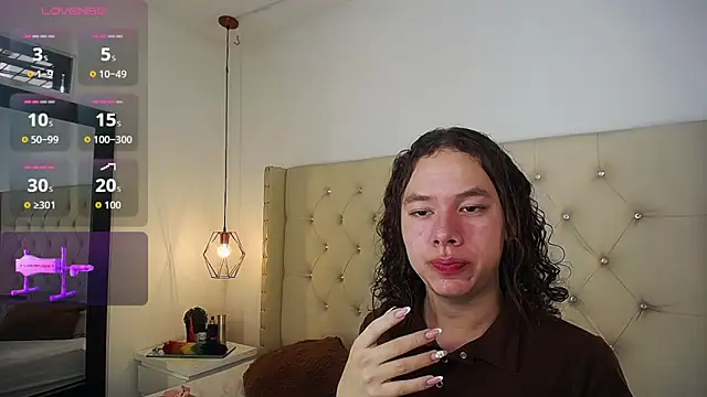 Snapshot of bycandy_ chatting on 10.24.25 bycandy online show from 10.24.25