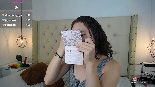 Snapshot of bycandy_ chatting on 11.13.25 bycandy online show from 11.13.25