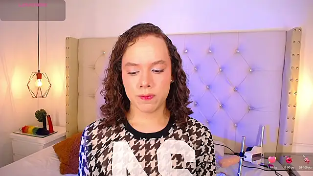 Snapshot of bycandy_ chatting on 11.23.25 bycandy online show from 11.23.25