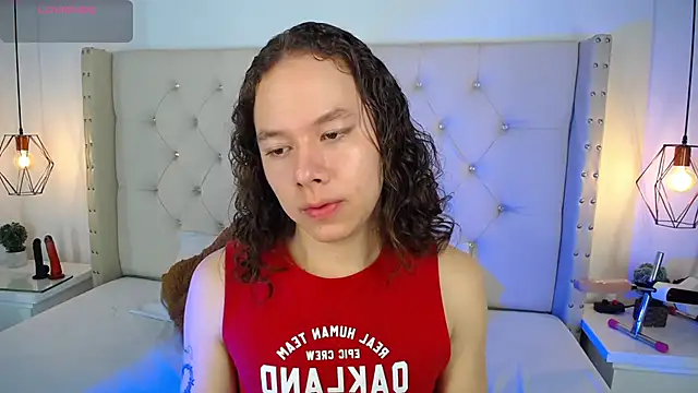 Snapshot of bycandy_ chatting on 12.16.25 bycandy online show from 12.16.25