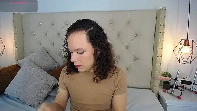 Snapshot of bycandy_ chatting on 12.18.25 bycandy online show from 12.18.25