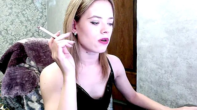 Kate  Loves online show from 10.07.25