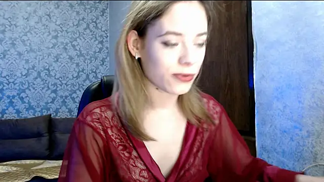 Snapshot of Kate__Loves chatting on 03.08.26 Kate Loves online show from 03.08.26