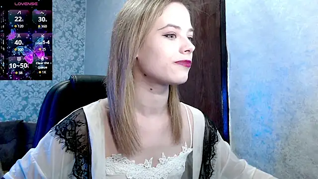 Snapshot of Kate__Loves chatting on 03.15.26 Kate Loves online show from 03.15.26