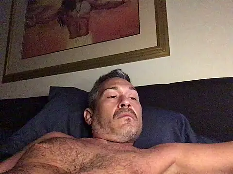 countryboi2002 online show from 03.12.26