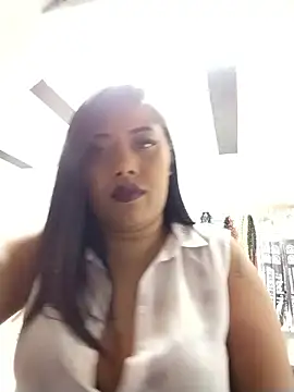 Ebony-Goddess19 online show from 11.20.25