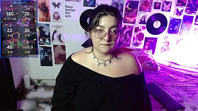 Snapshot of Roxy_f_w chatting on 08.06.26 Roxy f w online show from 08.06.26