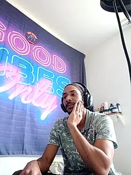 Mikaaa97 online show from 03.16.26