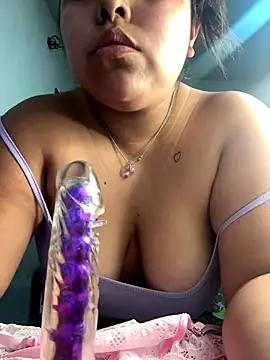 Snapshot of Lunarebelde chatting on 01.05.26 Lunarebelde online show from 01.05.26