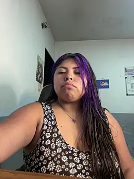 Snapshot of Lunarebelde chatting on 01.17.26 Lunarebelde online show from 01.17.26